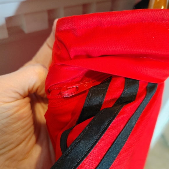 ADIDAS MENS DRIVE 2 WINDBREAKER FULL FRONT ZIP JACKET WITH STOWAWAY HOOD, RED M - Picture 6 of 14